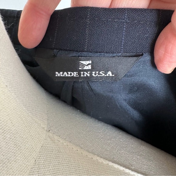 Vintage Chaps Navy Pin-Striped Wool 2-Button 2-Piece Suit Sz 44R - Picture 15 of 15